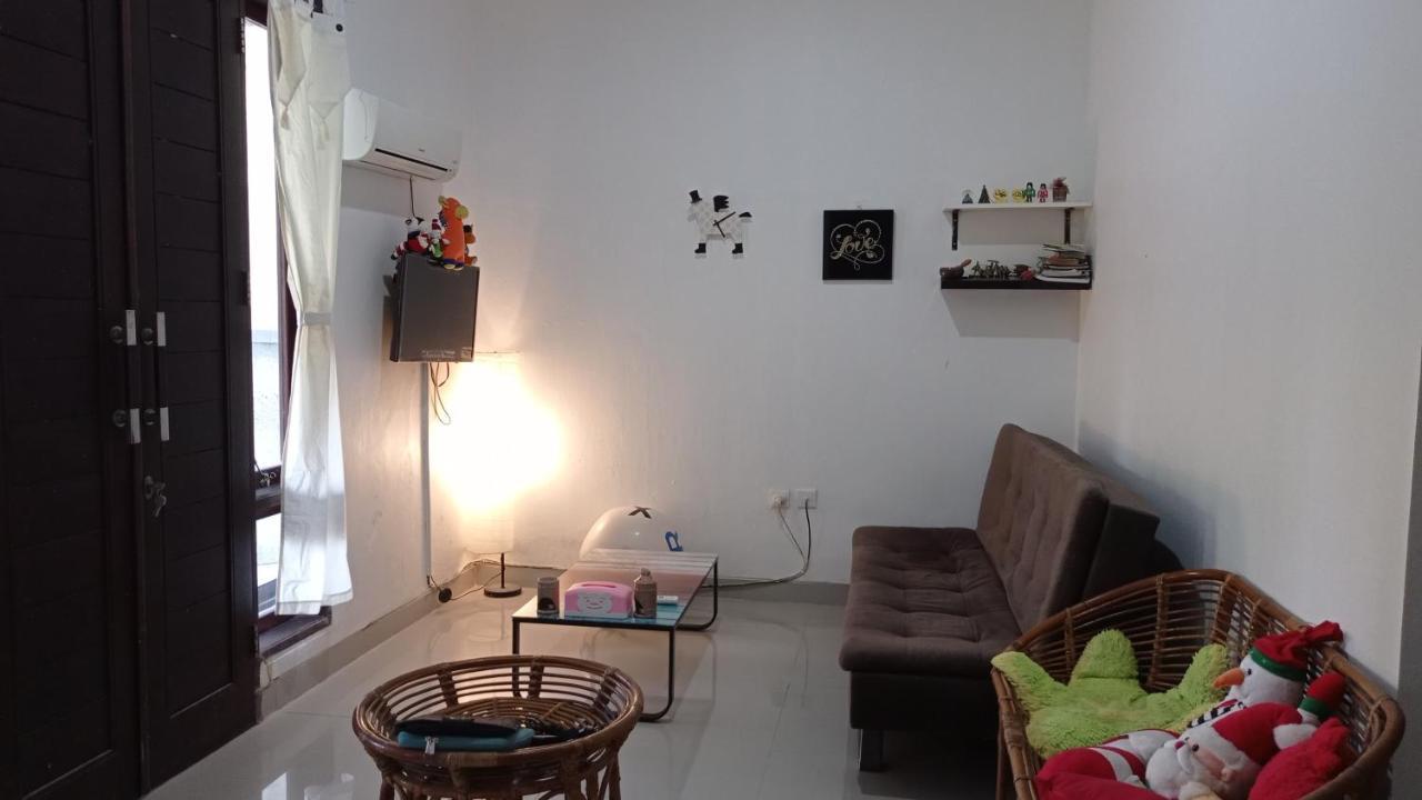 Neny'S Homestay Saba Exterior foto